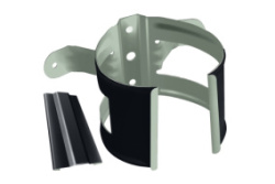 Кронштейн трубы на дерево